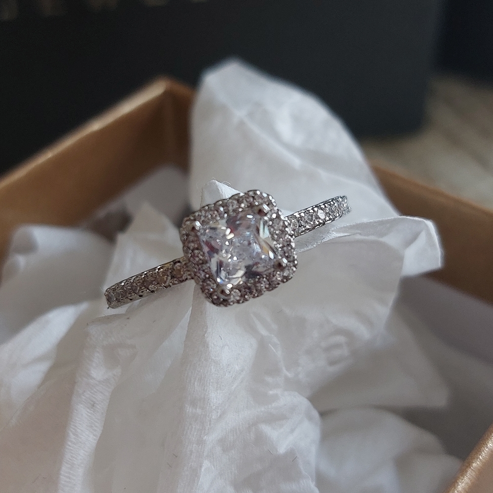 Silver 💍 Ring Cubic Zirconia Halo Ring